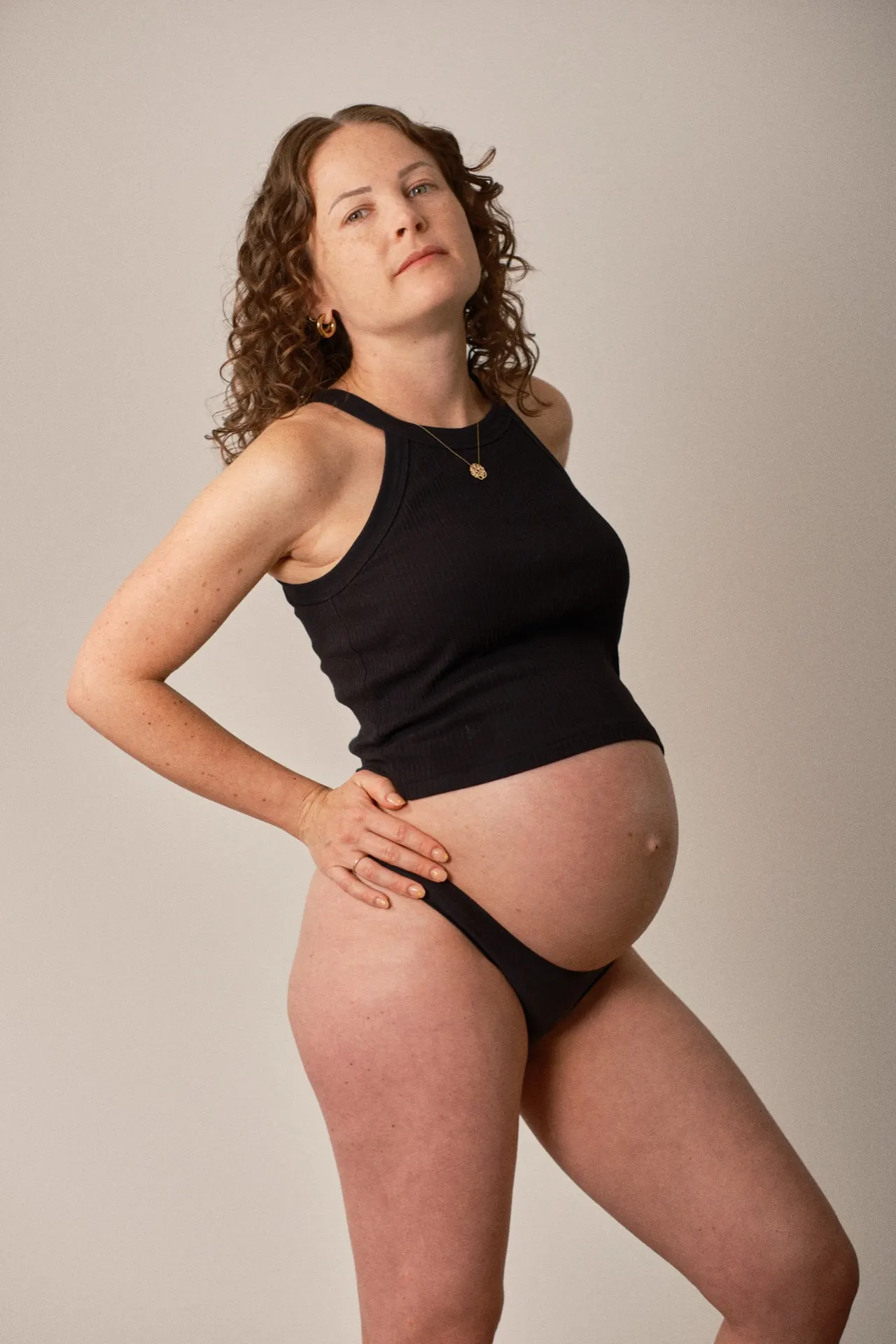 Portrait de couple en lumière naturelle - Romantisme
