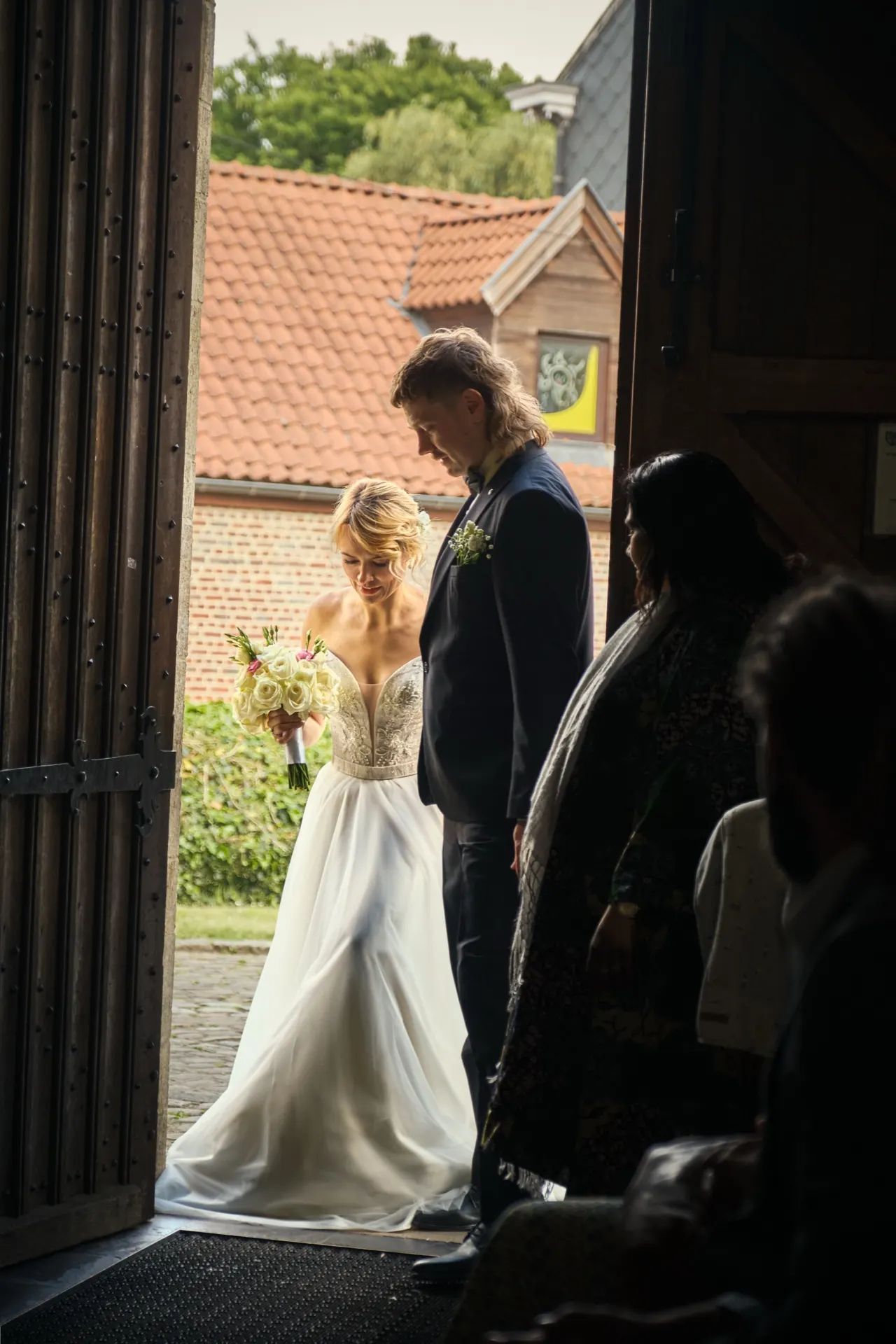 Alliances et détails de décoration de mariage